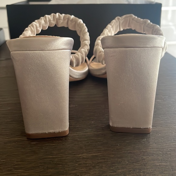 Ivory Block Heel - Picture 5 of 8